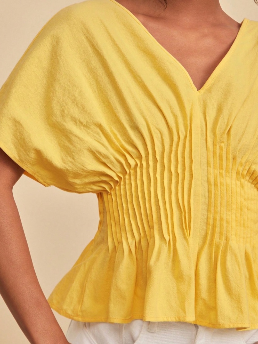 Solid V neck Pleated Batwing Sleeve Cotton Top - Picture 2 of 10